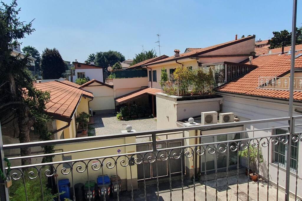Casa Sobborghi Lejlighed Monza Eksteriør billede